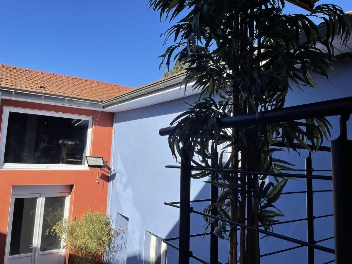 Cusset Villa Kiara Hebergements מראה חיצוני תמונה